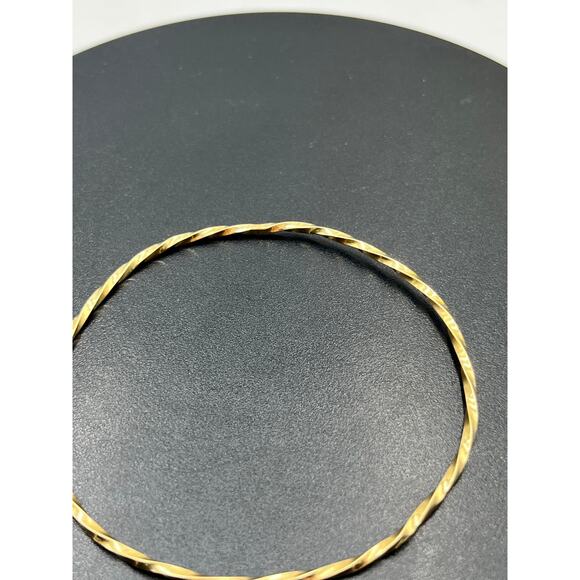 14K Yellow Gold Twisted Bangle Bracelet 8" Slip-On Acid Tested Estate Jewelry - Picture 7 of 9